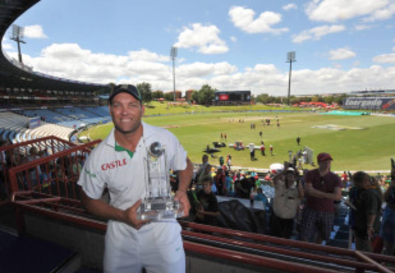 Jacques Kallis is probably the only current player who has a realistic chance at Tendulkar's record of 50 Test hundreds&nbsp;&nbsp;&bull;&nbsp;&nbsp;AFP