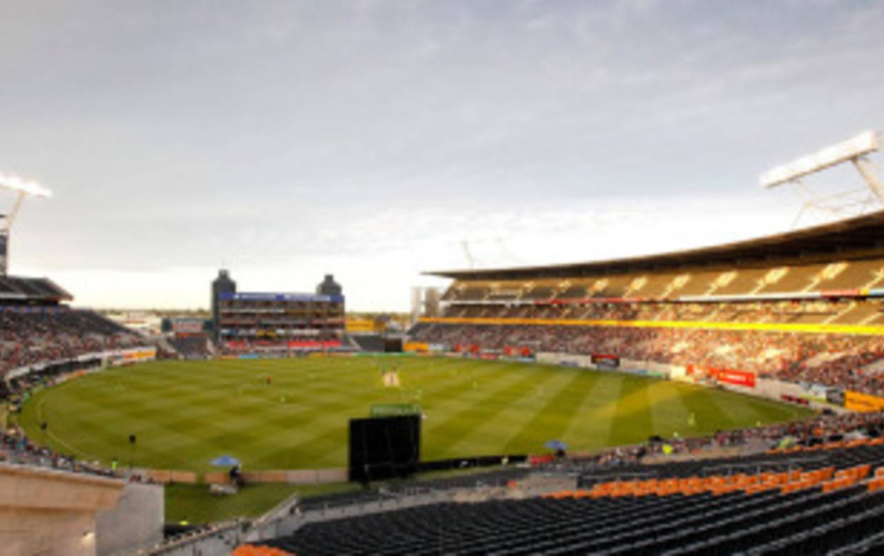 A general view of the AMI stadium, New Zealand v Pakistan, 3rd Twenty20, Christchurch, December 30, 2010