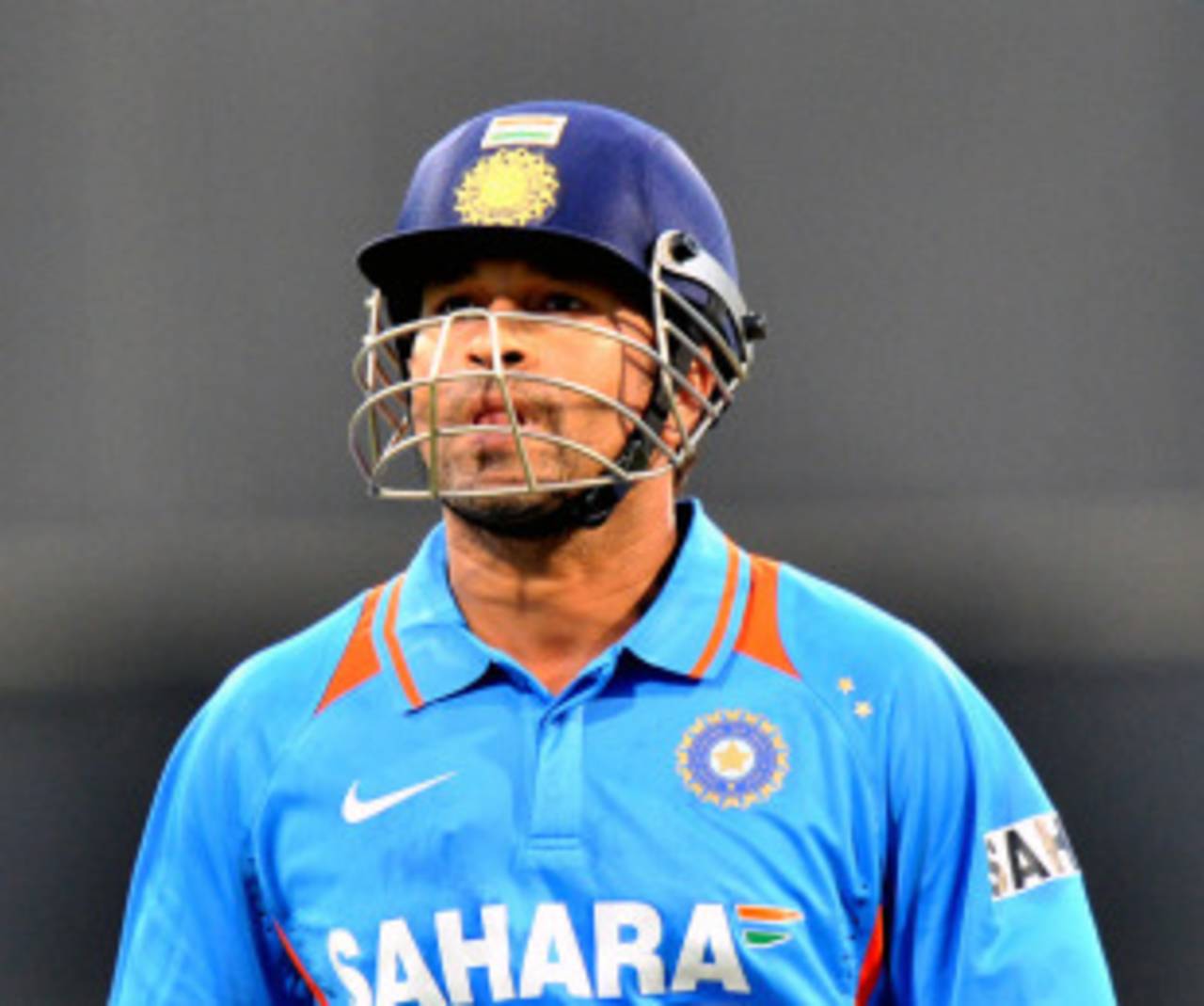 Sachin Tendulkar walks back for 7, South Africa v India, 1st ODI, Durban, January 12, 2011