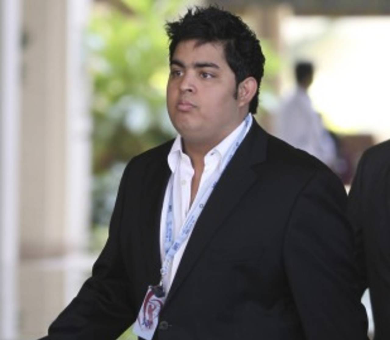 Akash Ambani arrives to the auction, Bangalore, January 8, 2011
