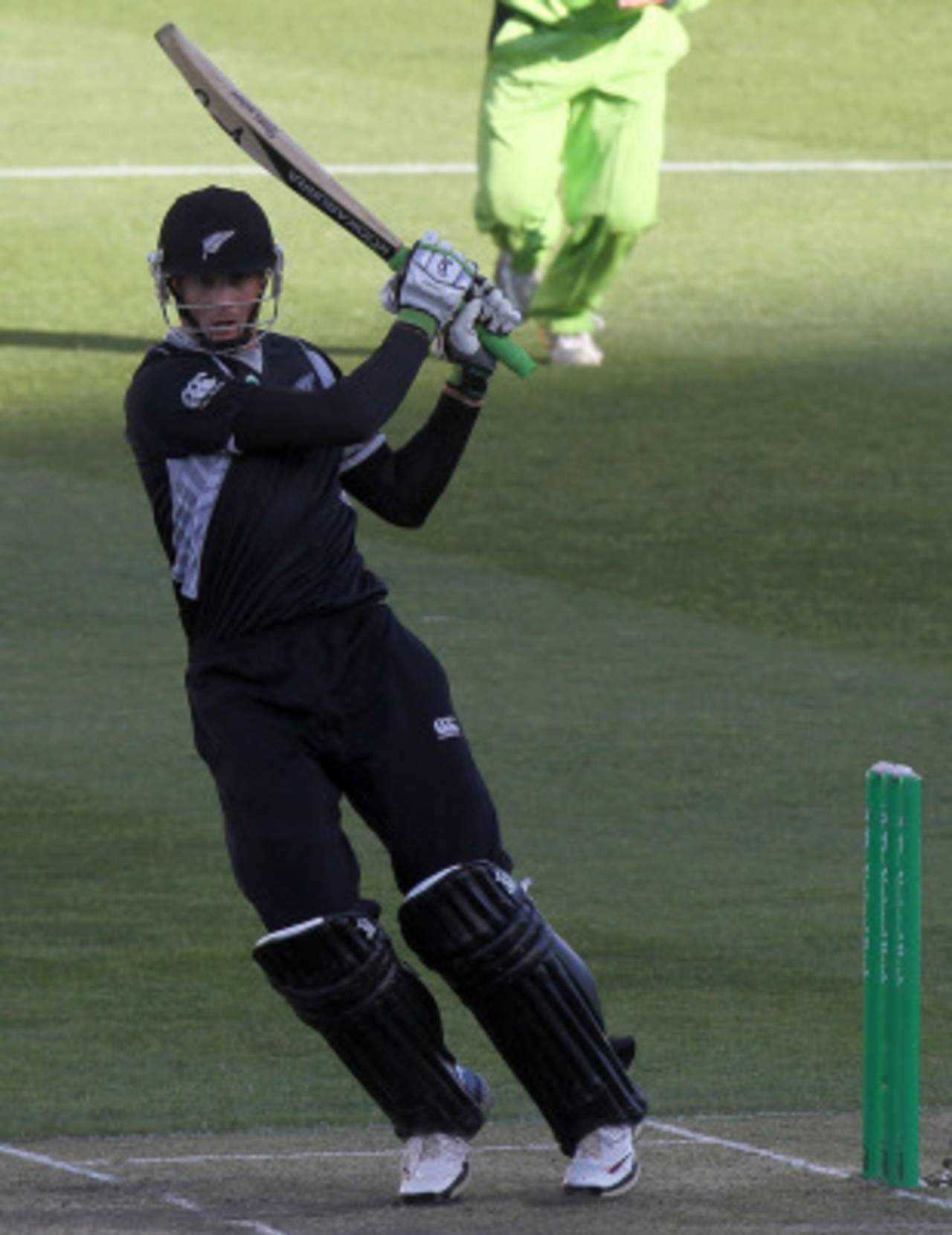 Martin Guptill played aggressively at the top of the order, New Zealand v Pakistan, 3rd ODI, Christchurch, January 29, 2011