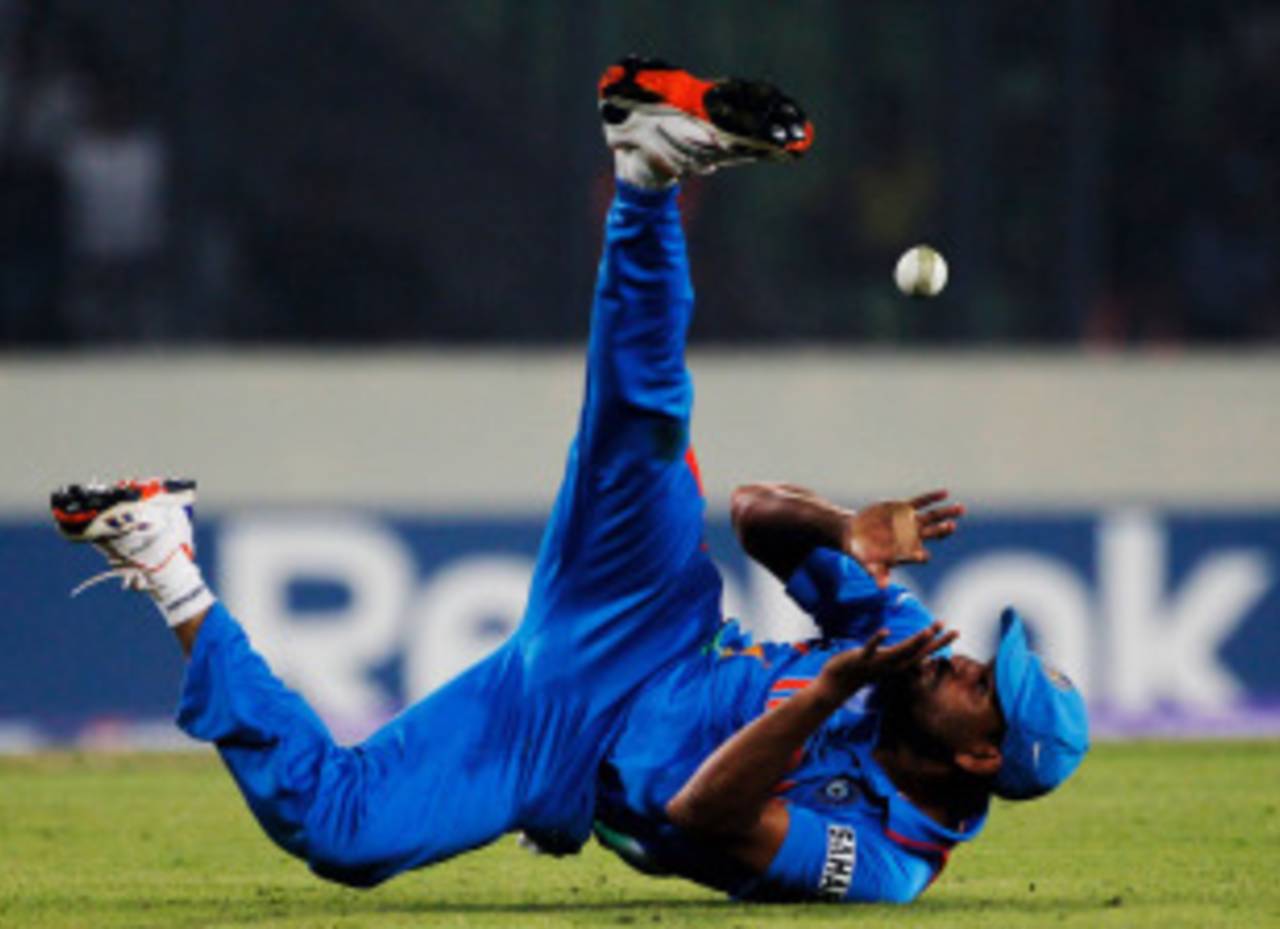 Yusuf Pathan unsuccessfully tries to catch the ball on the second attempt, Bangladesh v India, Group B, World Cup 2011, Mirpur, February 19, 2011