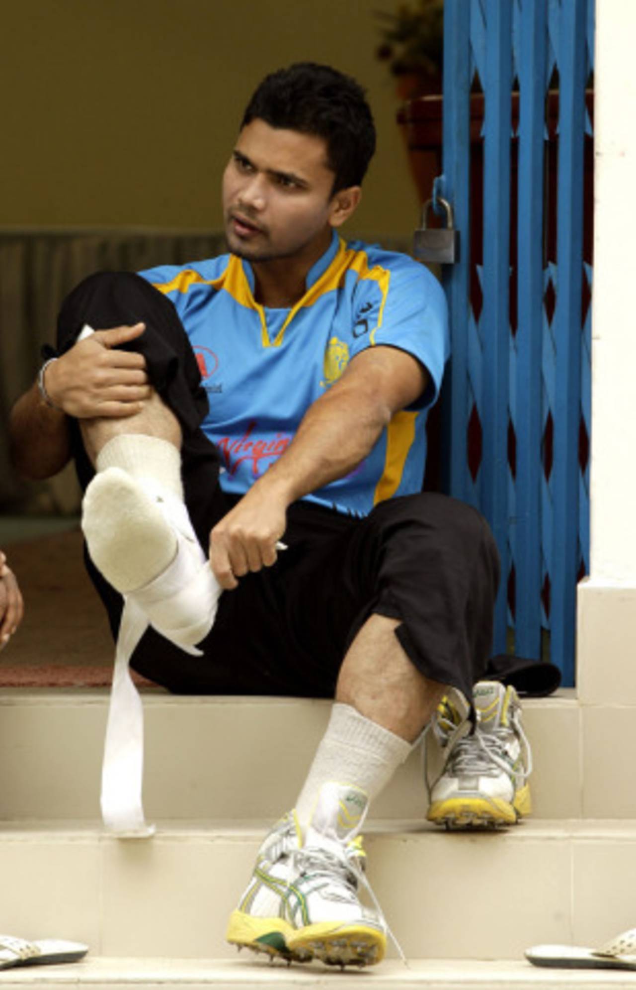 The injured Mashrafe Mortaza watches his Bangladesh team-mates train, Dhaka, February 21, 2011