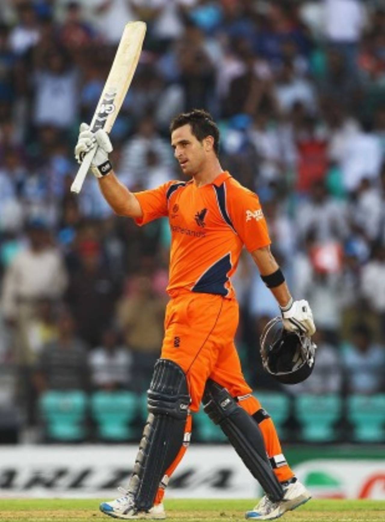 Ryan ten Doeschate reached a brilliant hundred with five overthrows, England v Netherlands, Group B, World Cup, Nagpur, February 22, 2011