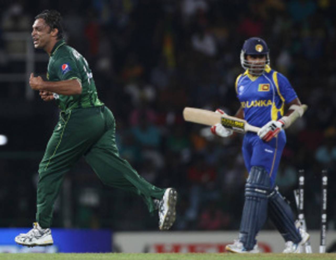 Shoaib Akhtar's removal from Mahela Jayawardene was one of many highlights in a pulsating match&nbsp;&nbsp;&bull;&nbsp;&nbsp;Getty Images