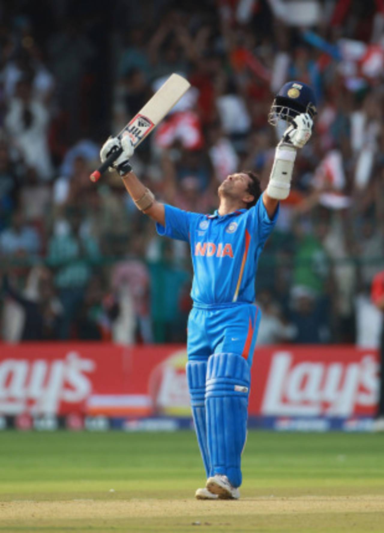 Sachin Tendulkar celebrates his 47th ODI century, India v England, World Cup, Group B, Bangalore, February 27, 2011