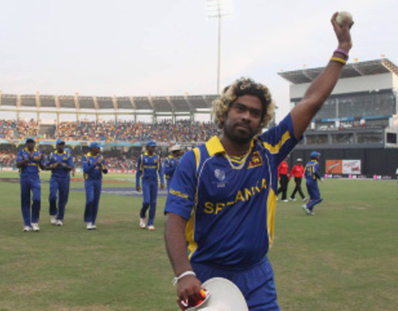Lasith Malinga salutes the crowd after taking six wickets&nbsp;&nbsp;&bull;&nbsp;&nbsp;AFP