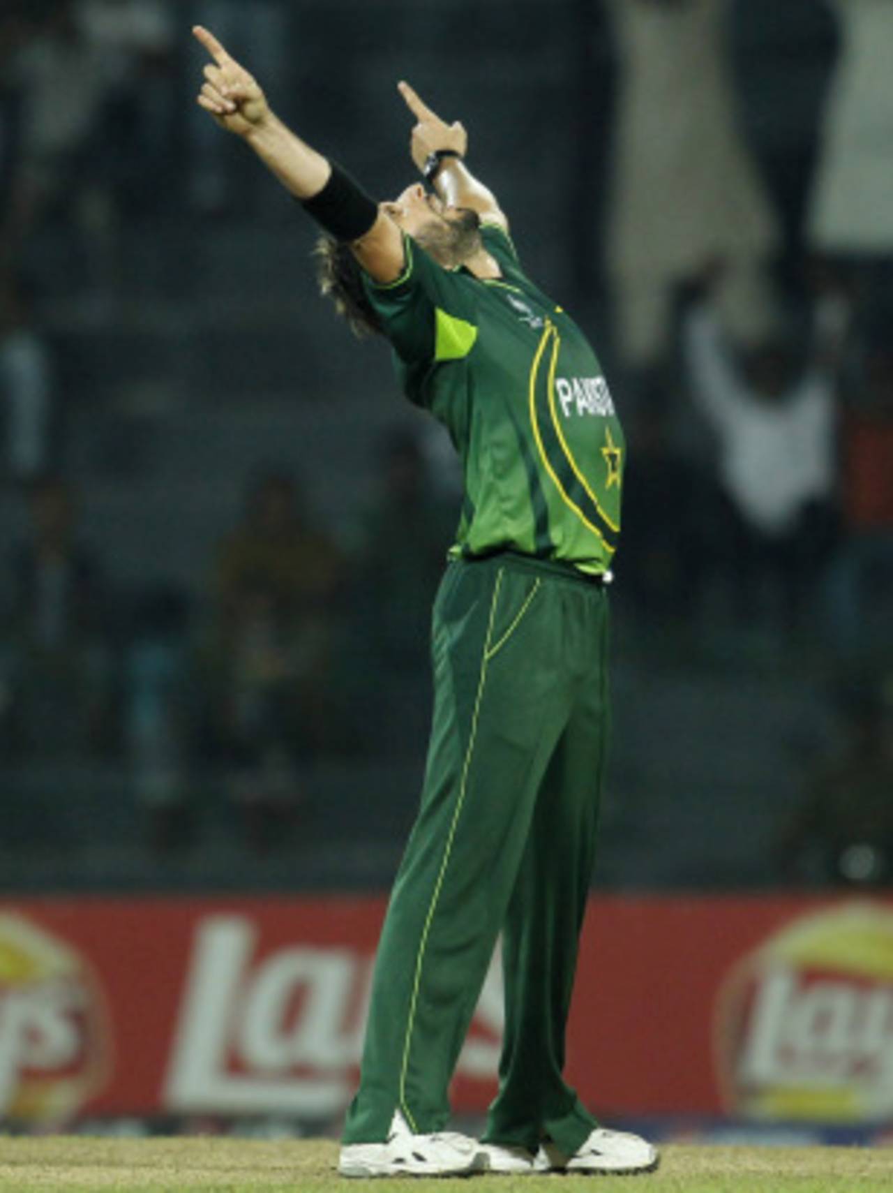 Supporters still cry out for Shahid Afridi's sixes, but it's with the ball he now inspires Pakistan&nbsp;&nbsp;&bull;&nbsp;&nbsp;Associated Press