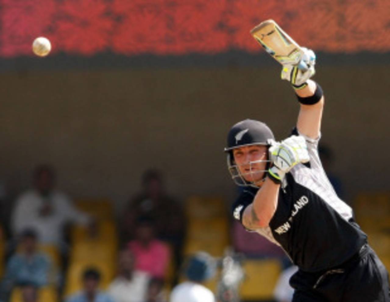 Brendon McCullum shows he can do it one-handed, New Zealand v Zimbabwe, Group A, World Cup 2011, Motera, March 4, 2011