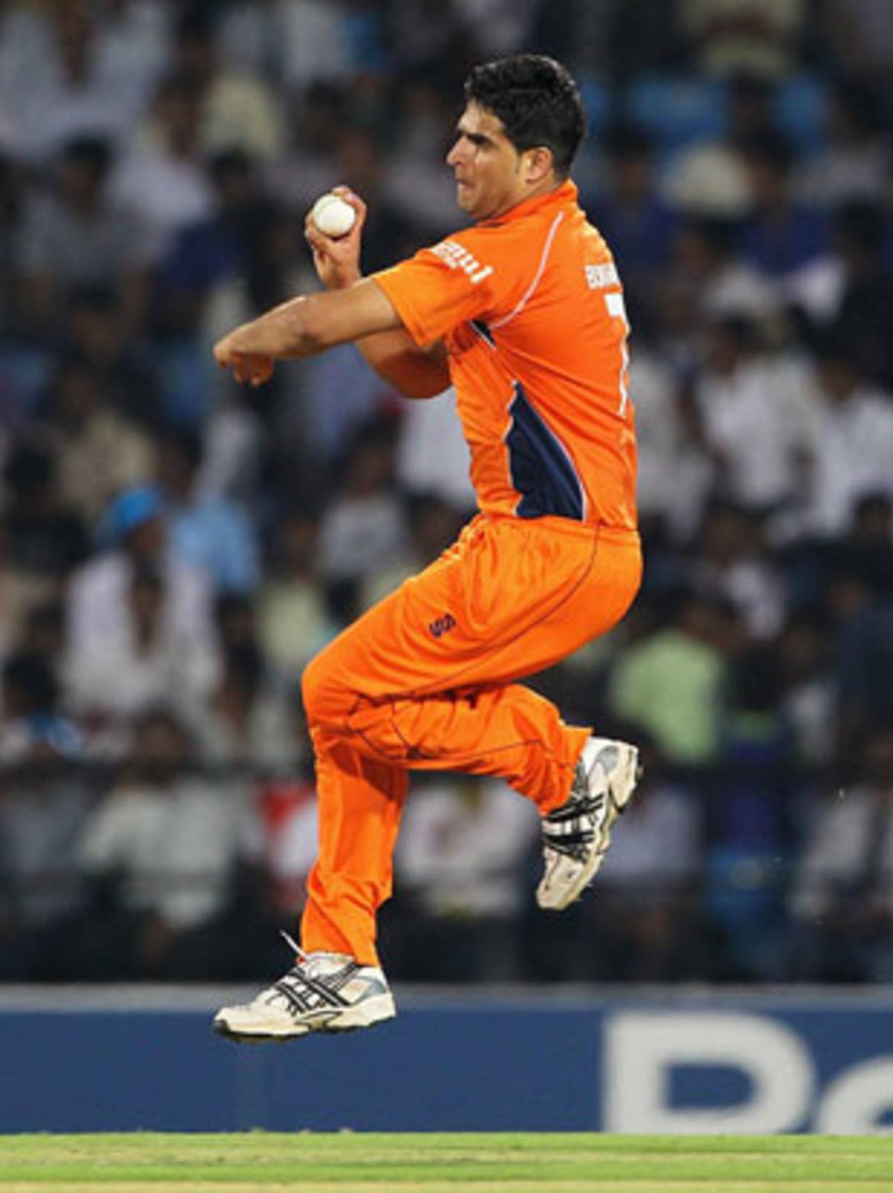 Mudassar Bukhari in his delivery stride, England v Netherlands, Group B, World Cup, Nagpur, February 22, 2011