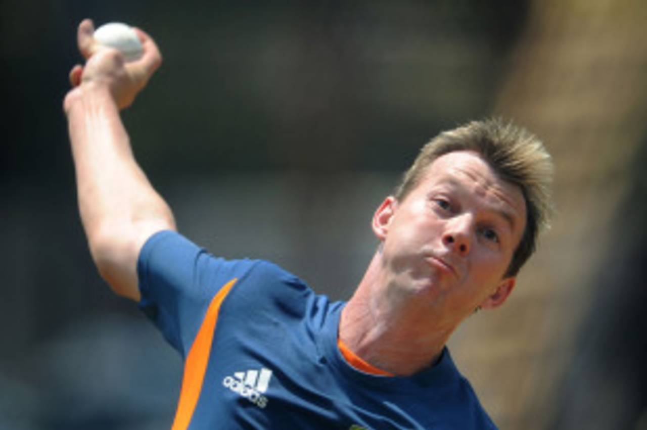 Brett Lee winds up during Australia's practice session, Bangalore, March 9, 2011