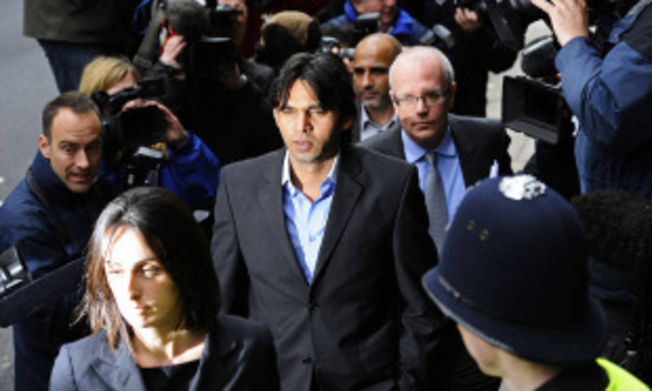 Mohammad Asif arrives at Westminster Magistrates' court in London&nbsp;&nbsp;&bull;&nbsp;&nbsp;AFP