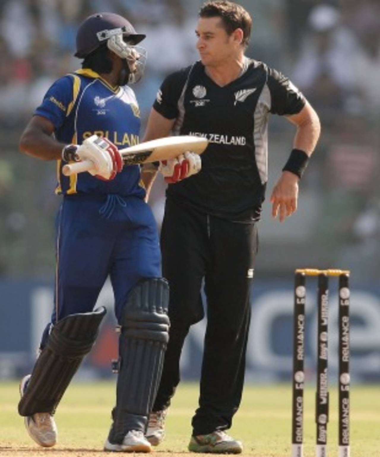 Nathan McCullum gave Mahela Jayawardene some lip for not taking his word that he held the catch cleanly&nbsp;&nbsp;&bull;&nbsp;&nbsp;Getty Images