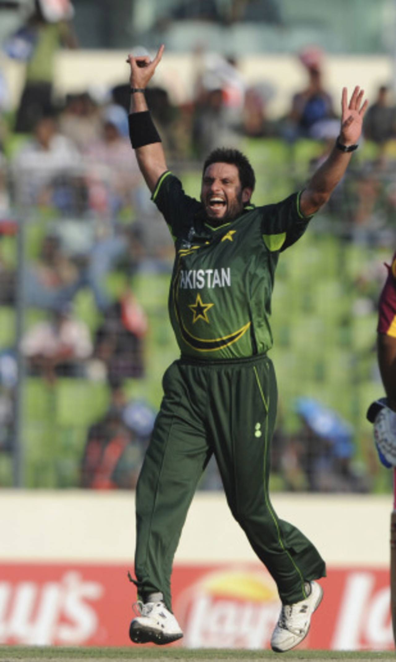 Shahid Afridi trapped Devon Thomas lbw for a golden duck, West Indies v Pakistan, 1st quarter-final, World Cup 2011, March 23, 2011