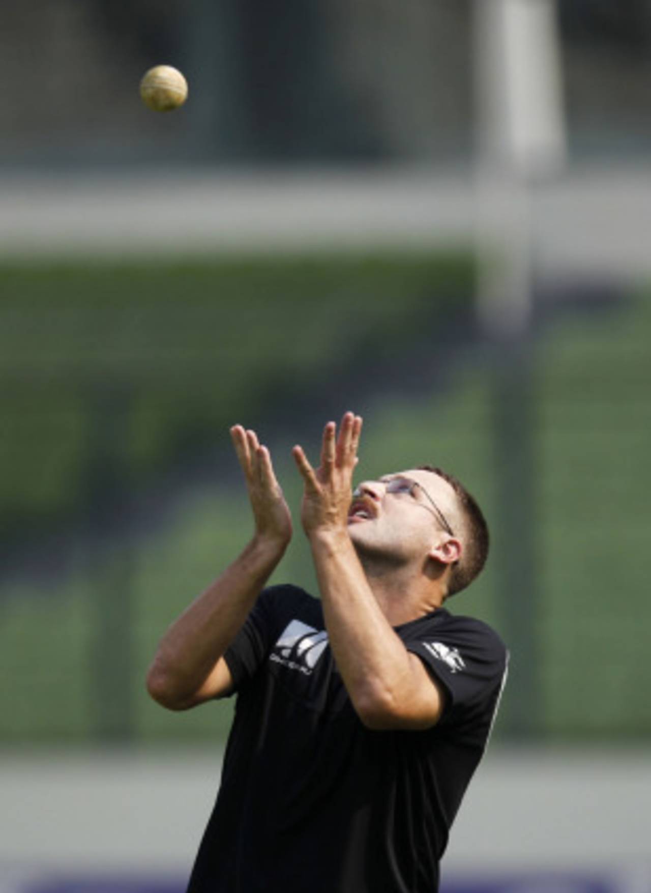 Daniel Vettori lines up to take a catch during practice, Dhaka, March 24, 2011