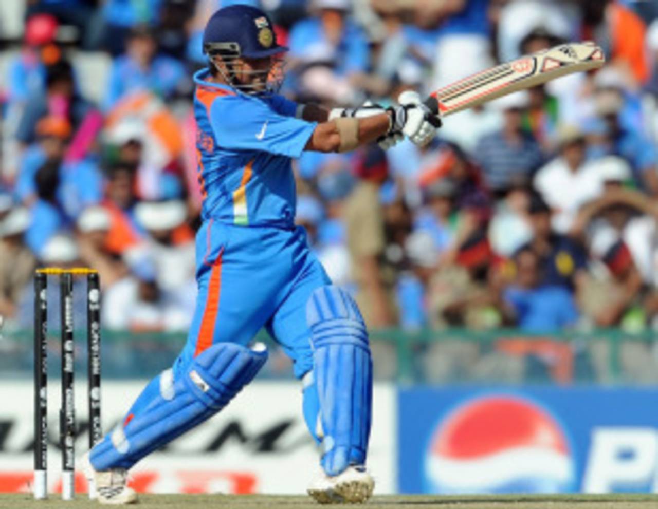 Sachin Tendulkar had some nervy moments but also played some forceful shots, India v Pakistan, 2nd semi-final, World Cup 2011, Mohali, March 30, 2011