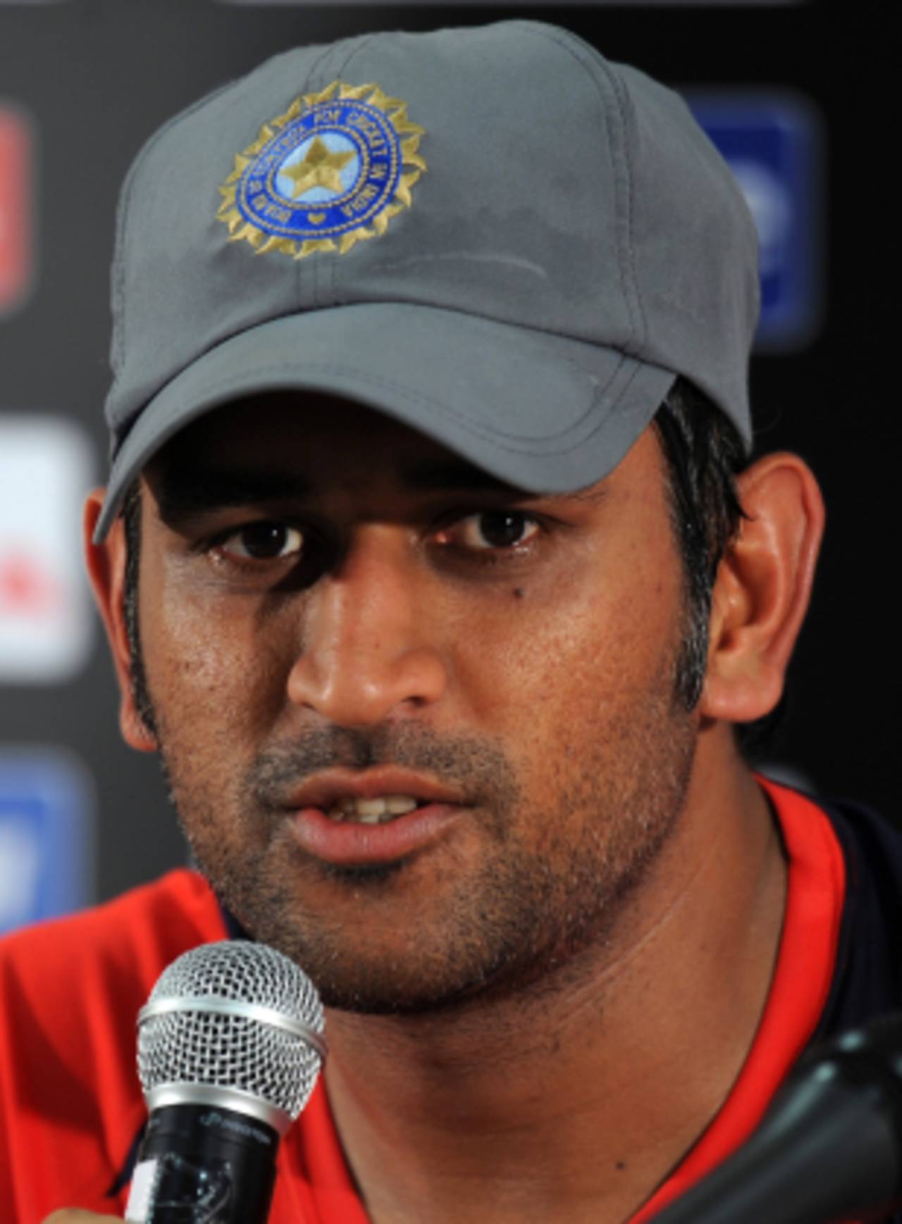 India captain Mahendra Singh Dhoni addresses a press conference the day before the World Cup final, Mumbai, April 1 2011
