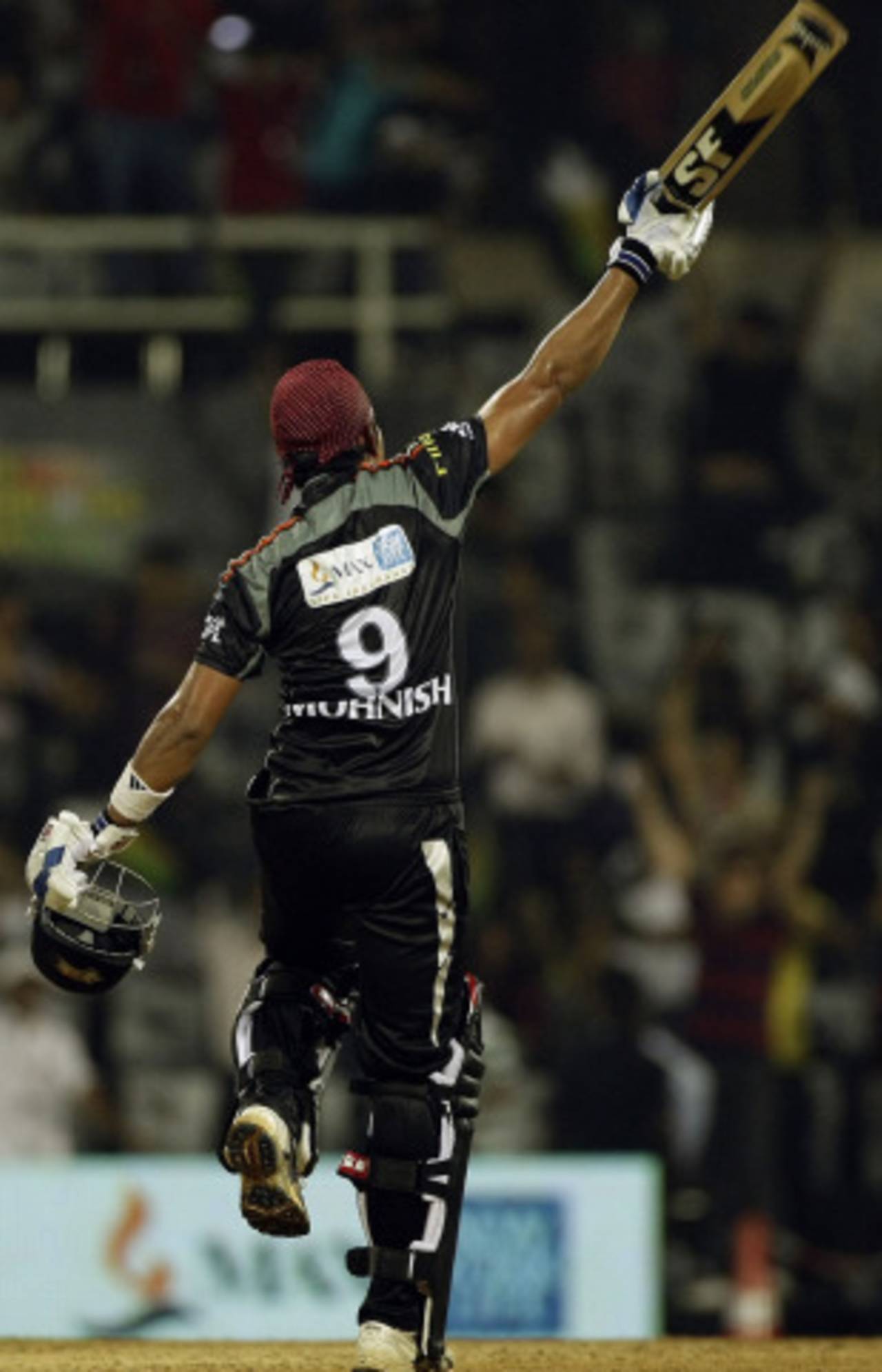 Mohnish Mishra is overjoyed after securing Pune's win, Pune Warriors v Kochi Tuskers Kerala, IPL 2011, Navi Mumbai, April 13, 2011