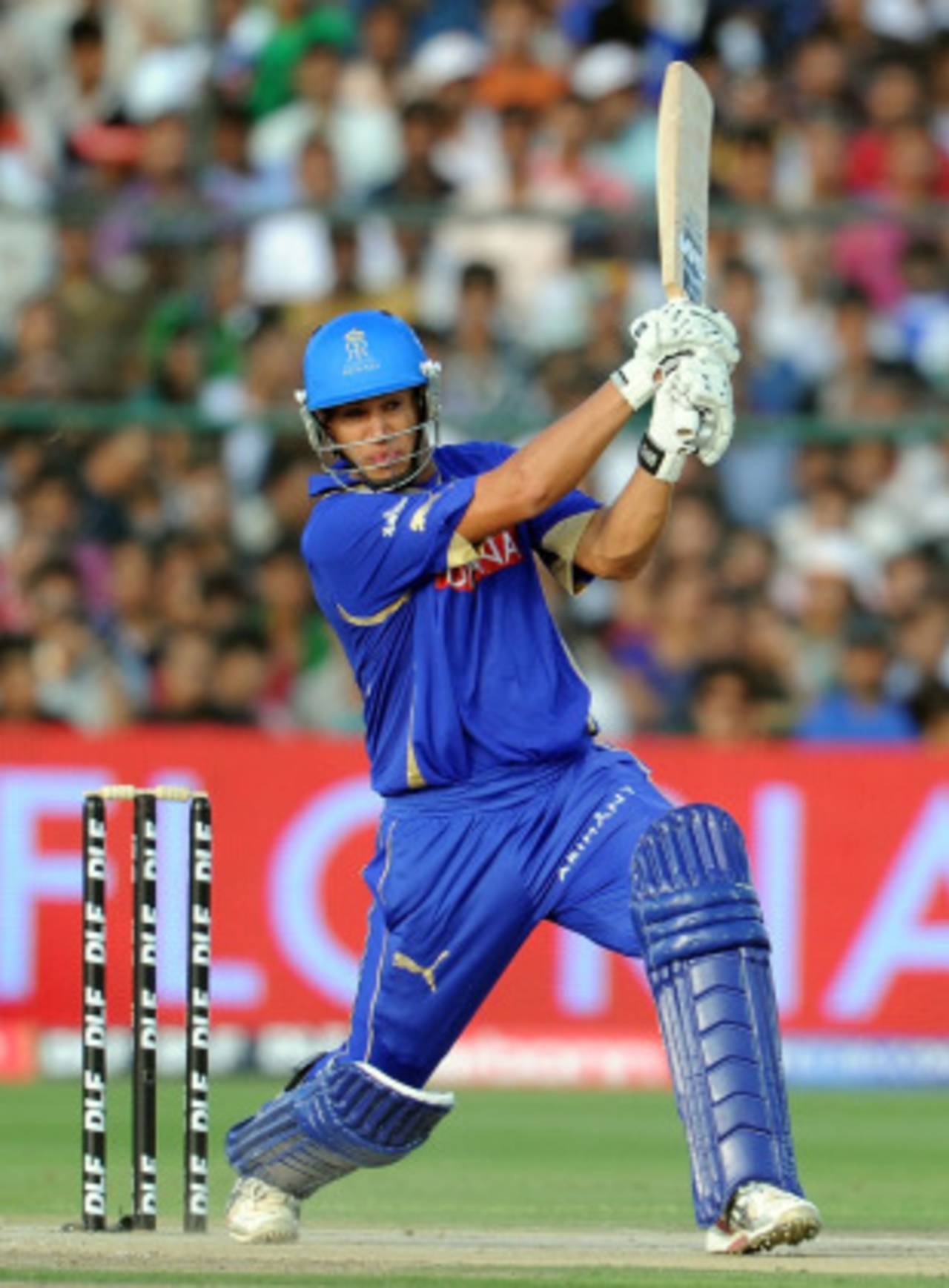 Ross Taylor muscled 35 off 25 balls, Rajasthan Royals v Kolkata Knight Riders, IPL 2011, Jaipur, April 15, 2011