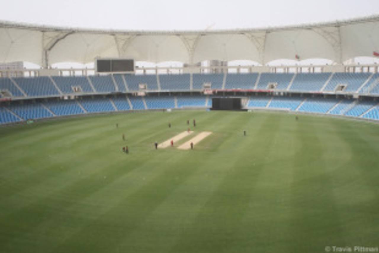 Hong Kong and PNG played their ICC WCL2 match at the Dubai Sports City Stadium on 12th April 2011