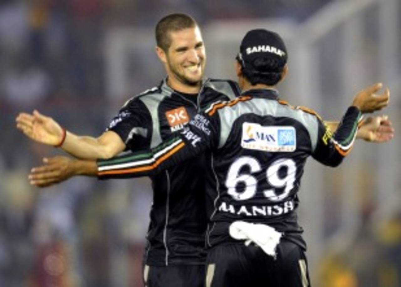 Wayne Parnell finished with figures of 2 for 12, Kings XI Punjab v Pune Warriors, IPL 2011, Mohali, May 8, 2011