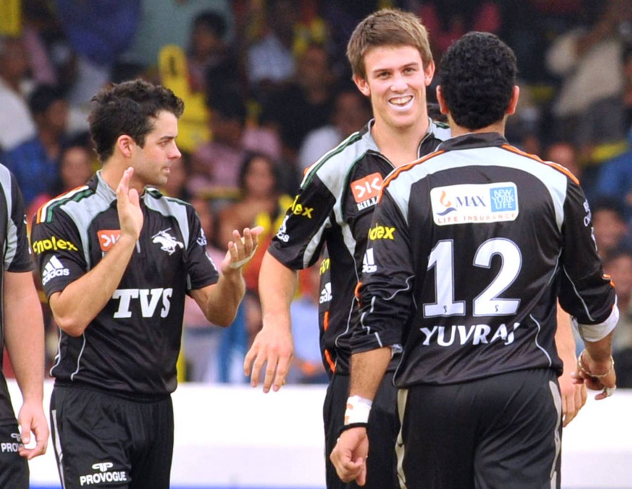 Pune Warriors get-together after Dwaraka Ravi Teja's dismissal, Deccan Chargers v Pune Warriors, IPL 2011, Hyderabad, April 10, 2011