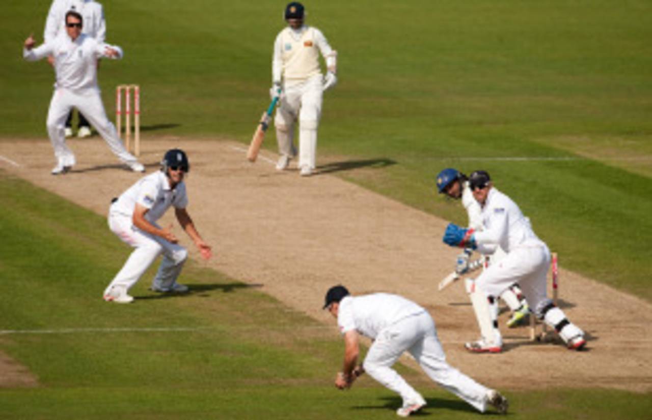 Kumar Sangakkara edged to slip off Graeme Swann, England v Sri Lanka, 1st Test, Cardiff, 5th day, May 30, 2011