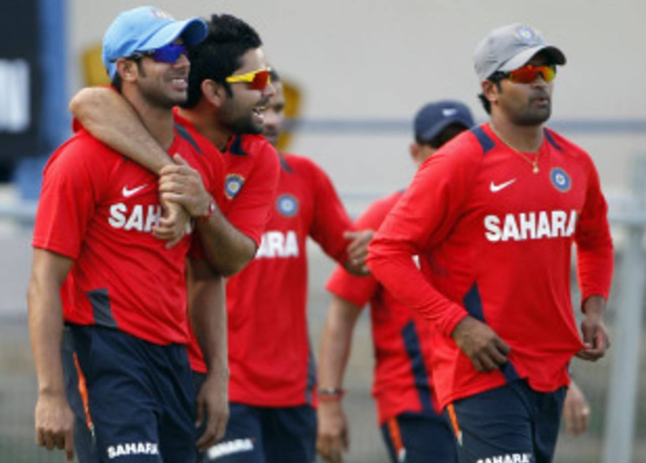 Virat Kohli jokes around with Manoj Tiwary and Vinay Kumar, Queen's Park Oval, Port of Spain, June 2, 2011