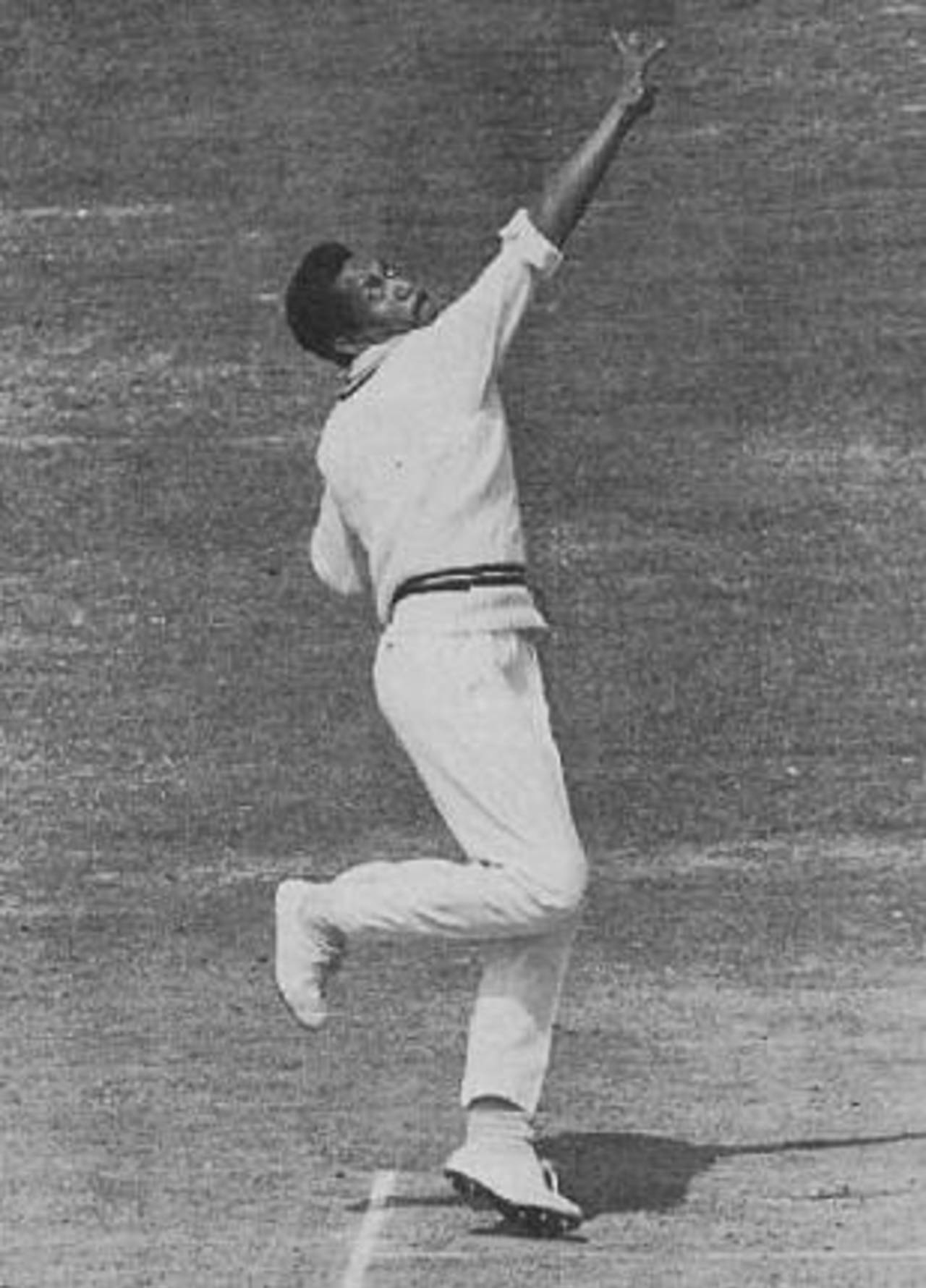 Garry Sobers bowling against England, 1970