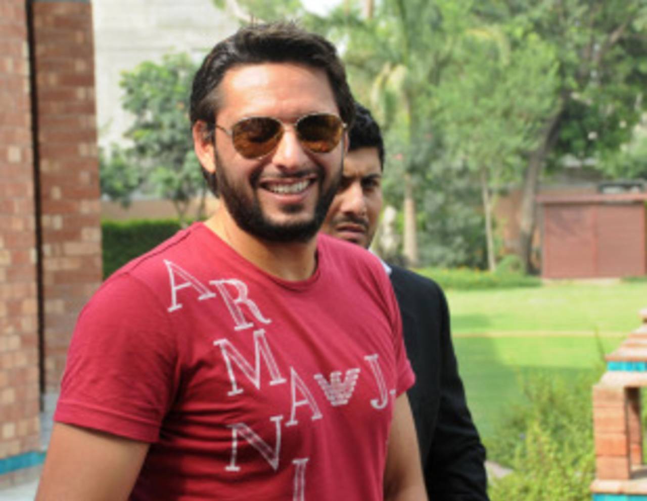 Shahid Afridi meets the media after his disciplinary hearing, Lahore, June 16, 2011