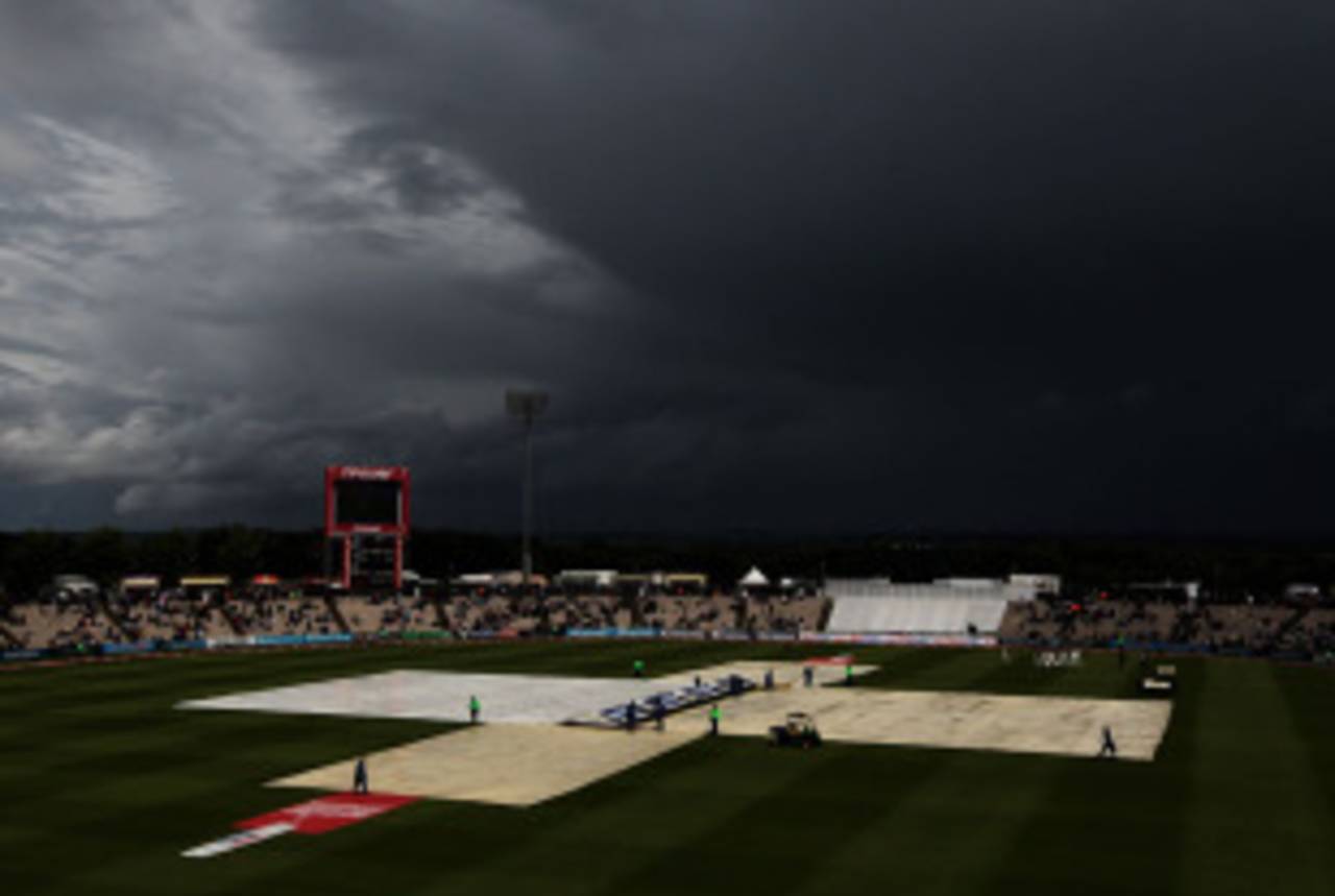 A storm cloud approaches the Rose Bowl, England v Sri Lanka, 3rd Test, Rose Bowl, June 18, 2011