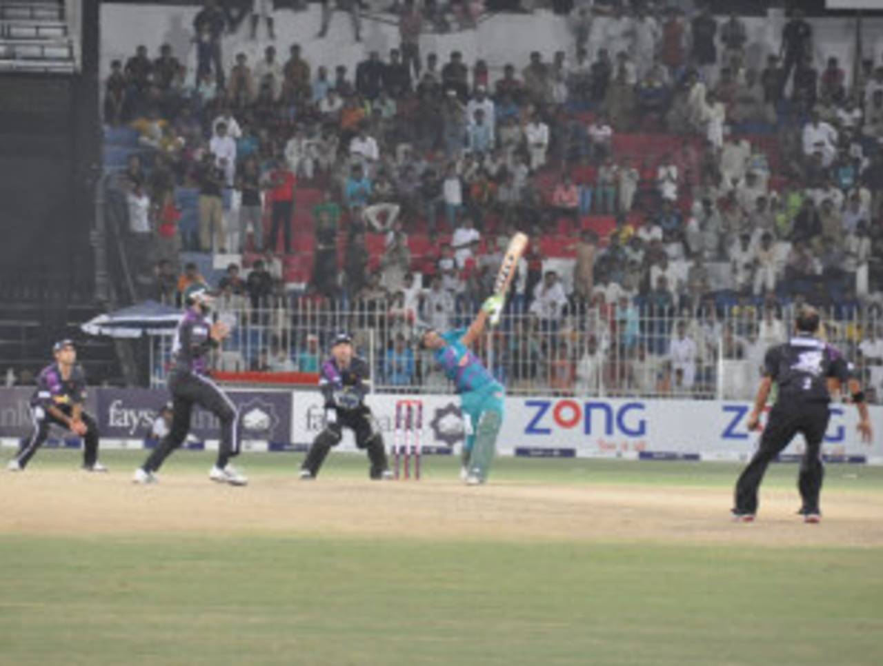 Jamal Anwar hits the winning six for Rawalpindi, Faisalabad v Rawalpindi, Faysal Bank Super Eight T20 Cup, Faisalabad, June 26, 2011 