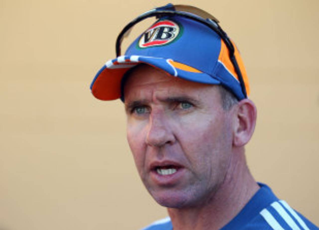 Tim Nielsen should reapply for the job as Australia's coach, according to James Sutherland&nbsp;&nbsp;&bull;&nbsp;&nbsp;Getty Images