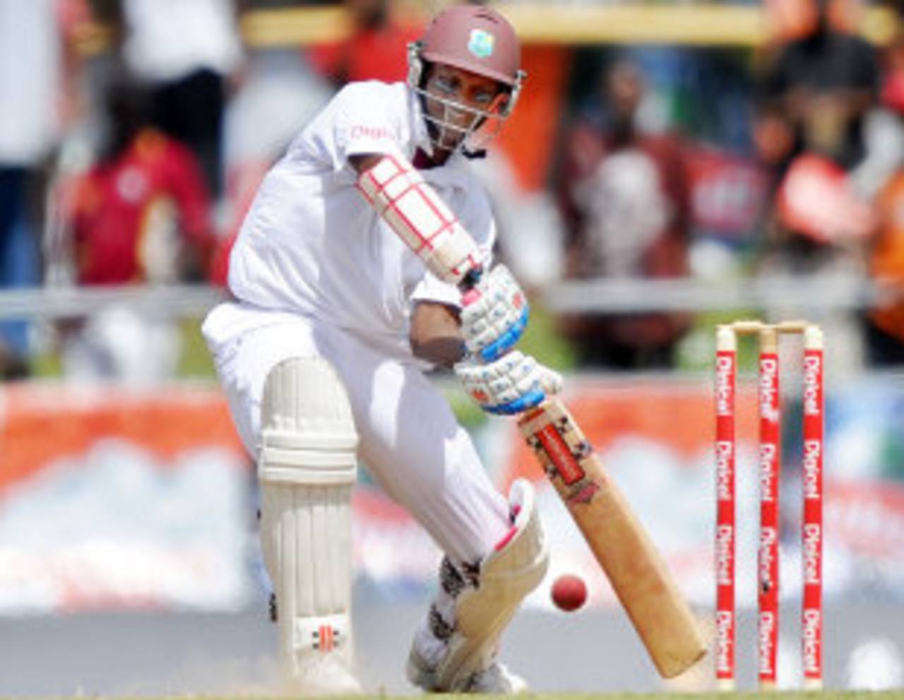 Shivnarine Chanderpaul toiled to a half-century, West Indies v India, 3rd Test, Dominica, 4th day, July 9, 2011