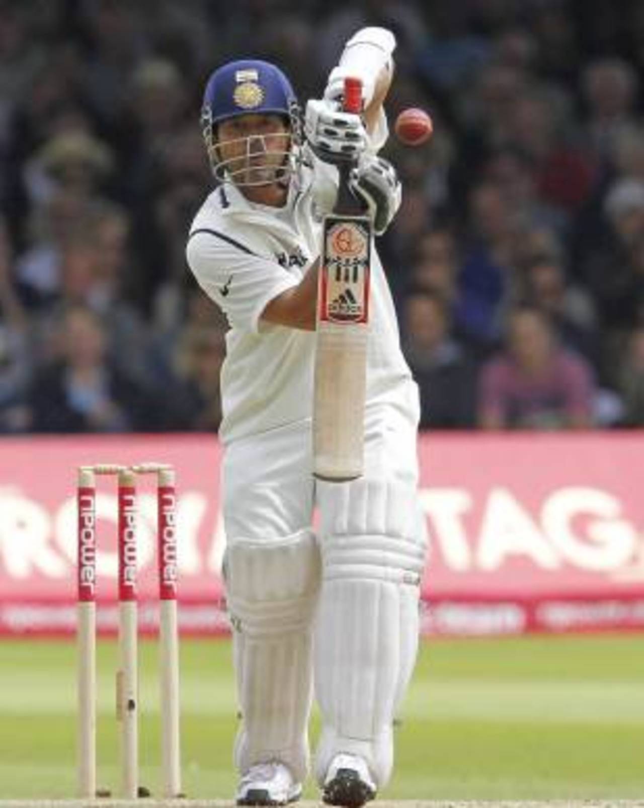 Sachin Tendulkar presents the full face, England v India, 1st Test, Lord's, 3rd day, July 23, 2011
