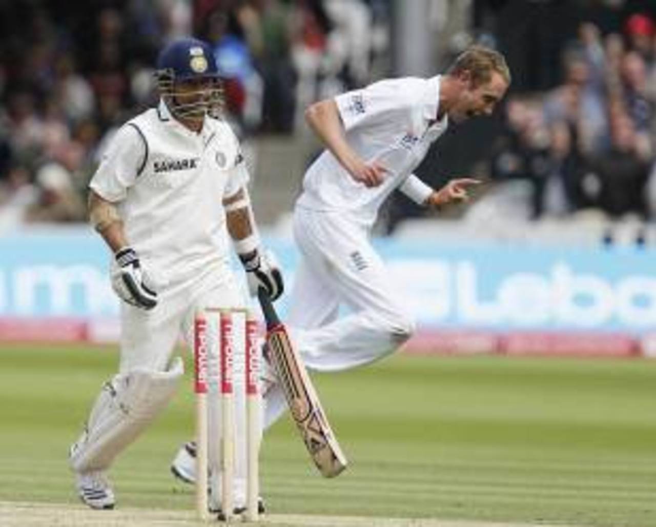 Stuart Broad stole the script  by dismissing Sachin Tendulkar for 34 on his way to four wickets at Lord's&nbsp;&nbsp;&bull;&nbsp;&nbsp;Associated Press