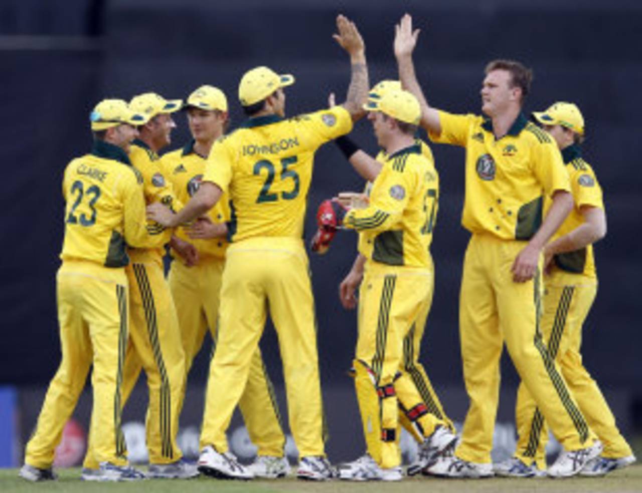 Doug Bollinger  is congratulated after dismissing Tillakaratne Dilshan, Sri Lanka v Australia, 3rd ODI, Hambantota, August 16, 2011