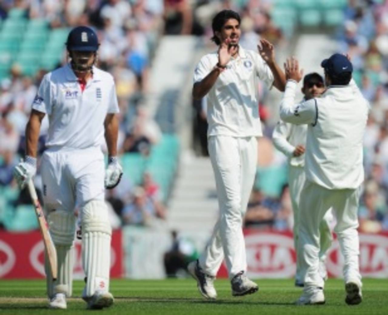 Dilip Vengsarkar doubts the ability of the India's bowlers to pick up 20 wickets&nbsp;&nbsp;&bull;&nbsp;&nbsp;Getty Images