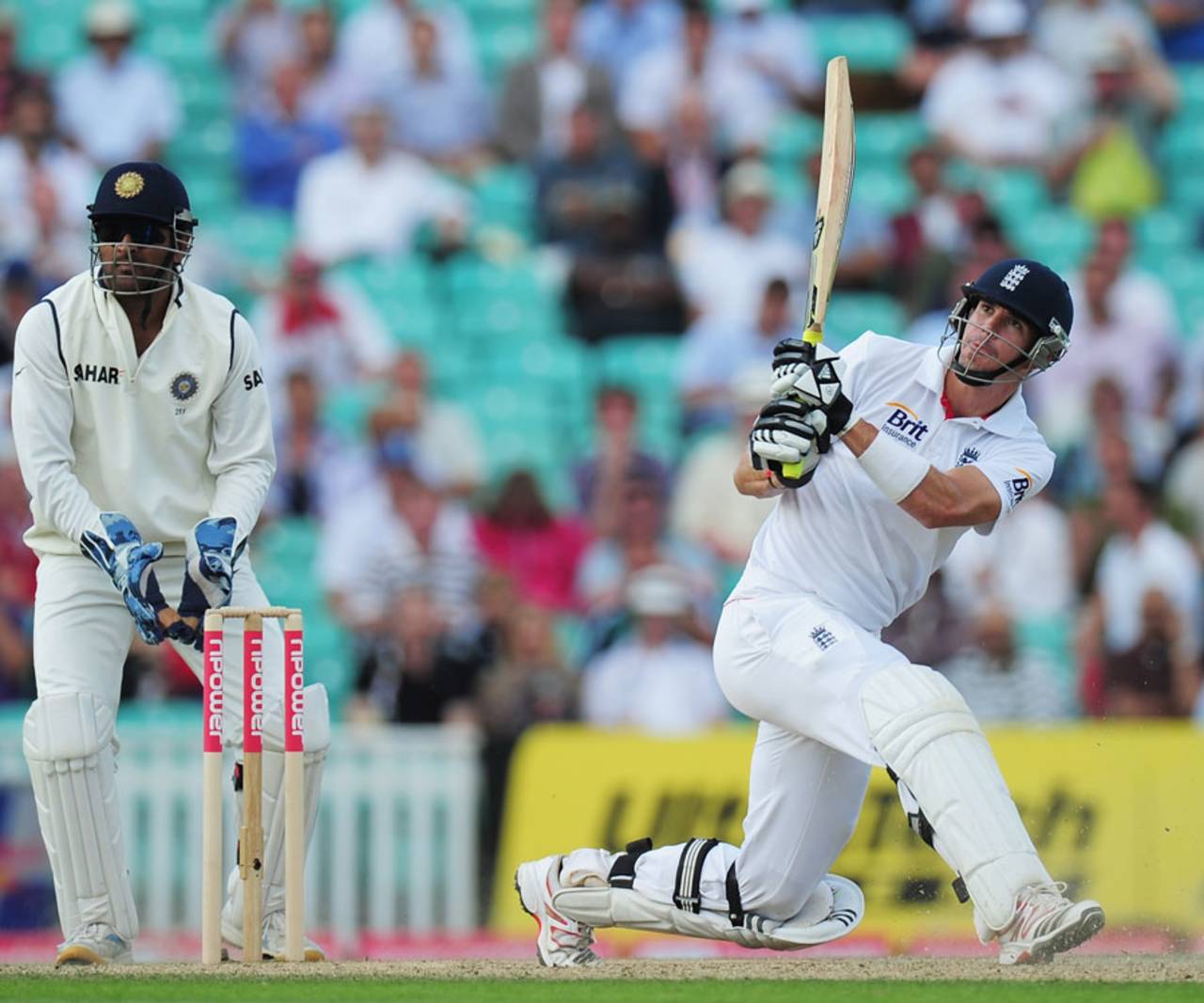 Not a mirror image: Kevin Pietersen unleashes his jaw-dropping switch hit&nbsp;&nbsp;&bull;&nbsp;&nbsp;Getty Images