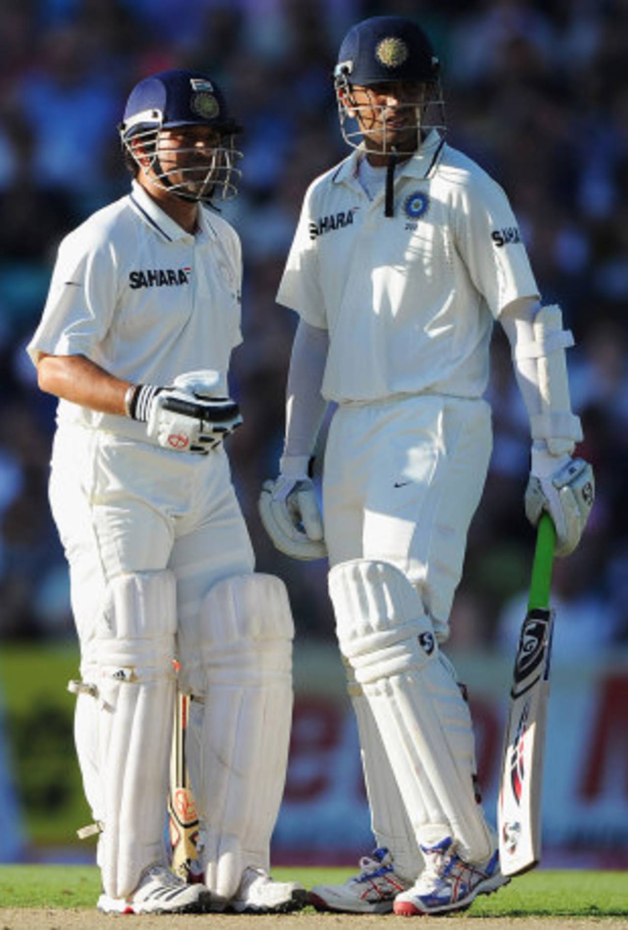 Rahul Dravid and Sachin Tendulkar added 55 for the third wicket, England v India, 4th Test, The Oval, 3rd day, August 20, 2011