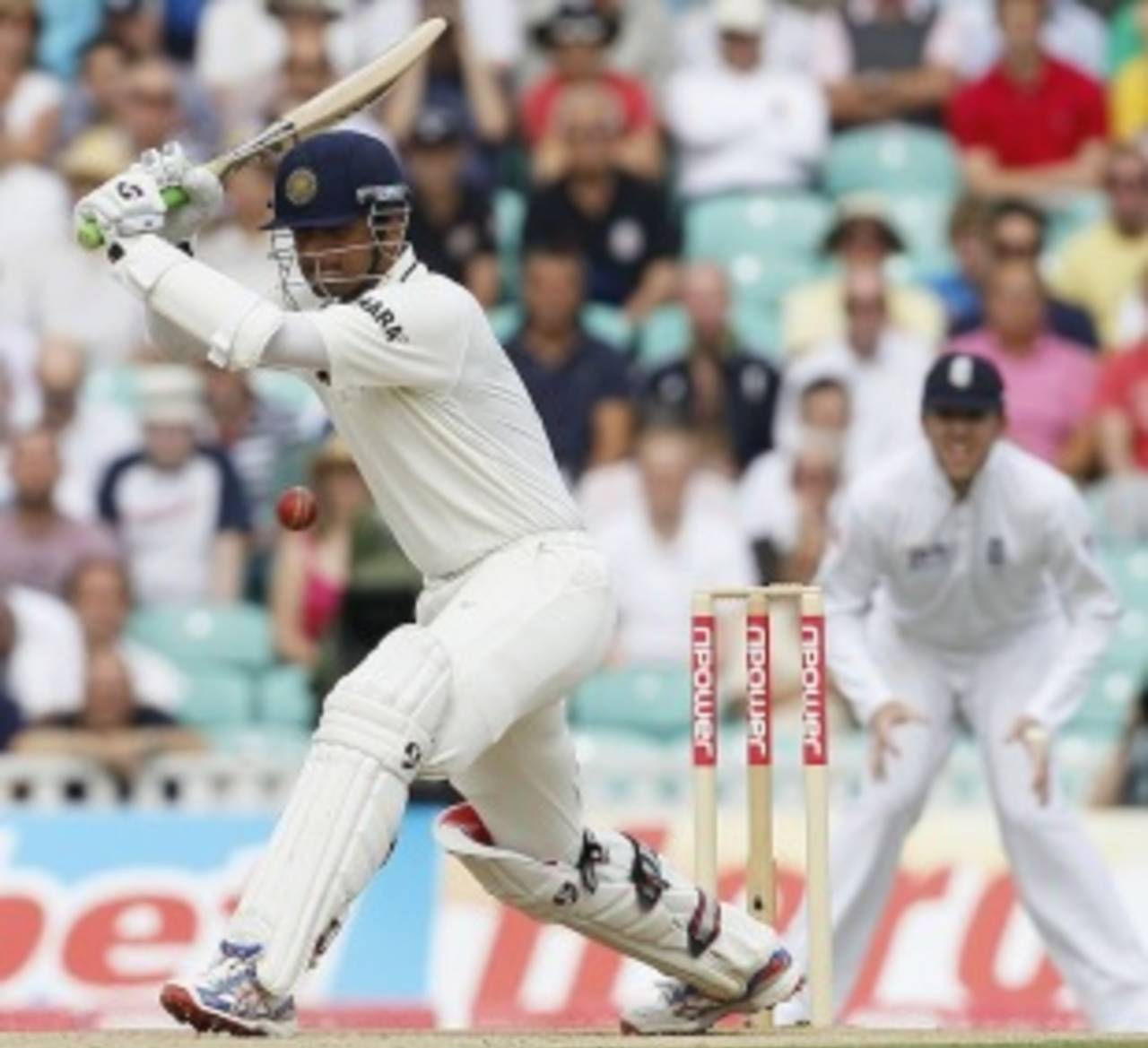 The ability to leave the ball alone was as important to Rahul Dravid's batting style as any other stroke&nbsp;&nbsp;&bull;&nbsp;&nbsp;Associated Press