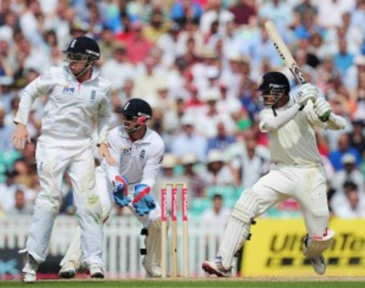 Rahul Dravid cuts during his hundred, England v India, 4th Test, The Oval, 4th day, August 21, 2011