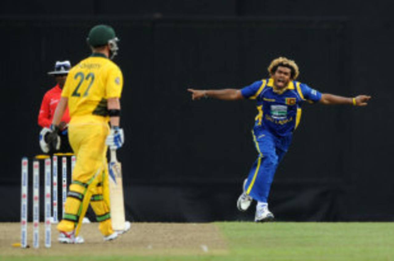 Lasith Malinga bowls Xavier Doherty to take his third ODI hat-trick, Sri Lanka v Australia, 5th ODI, Colombo, August 22, 2011