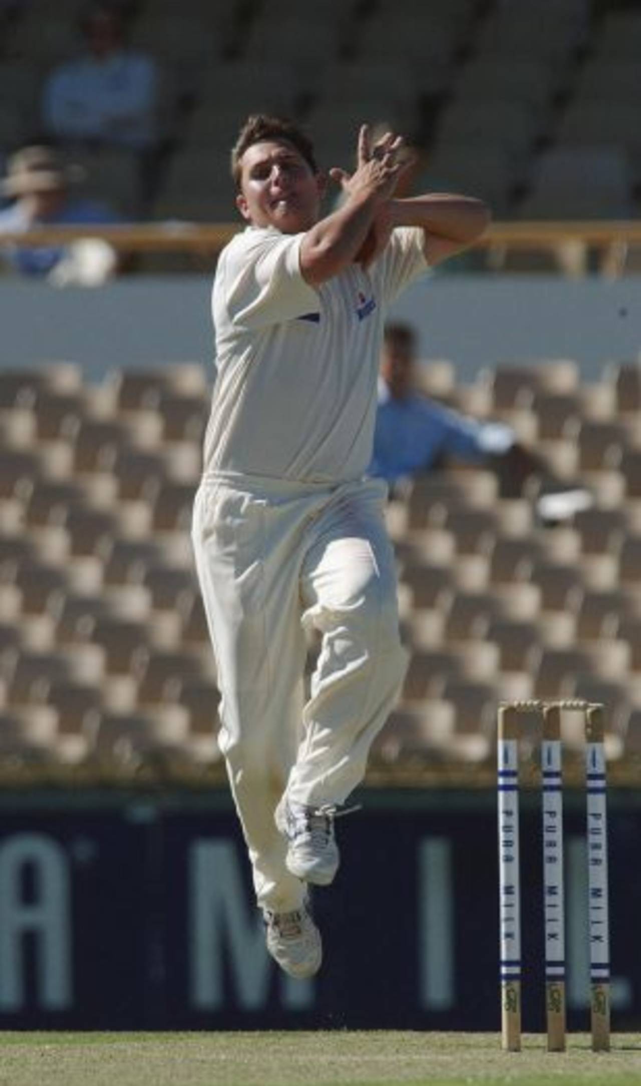 Mark Higgs bowls, New South Wales v Western Australia, Perth, 15 January 2002