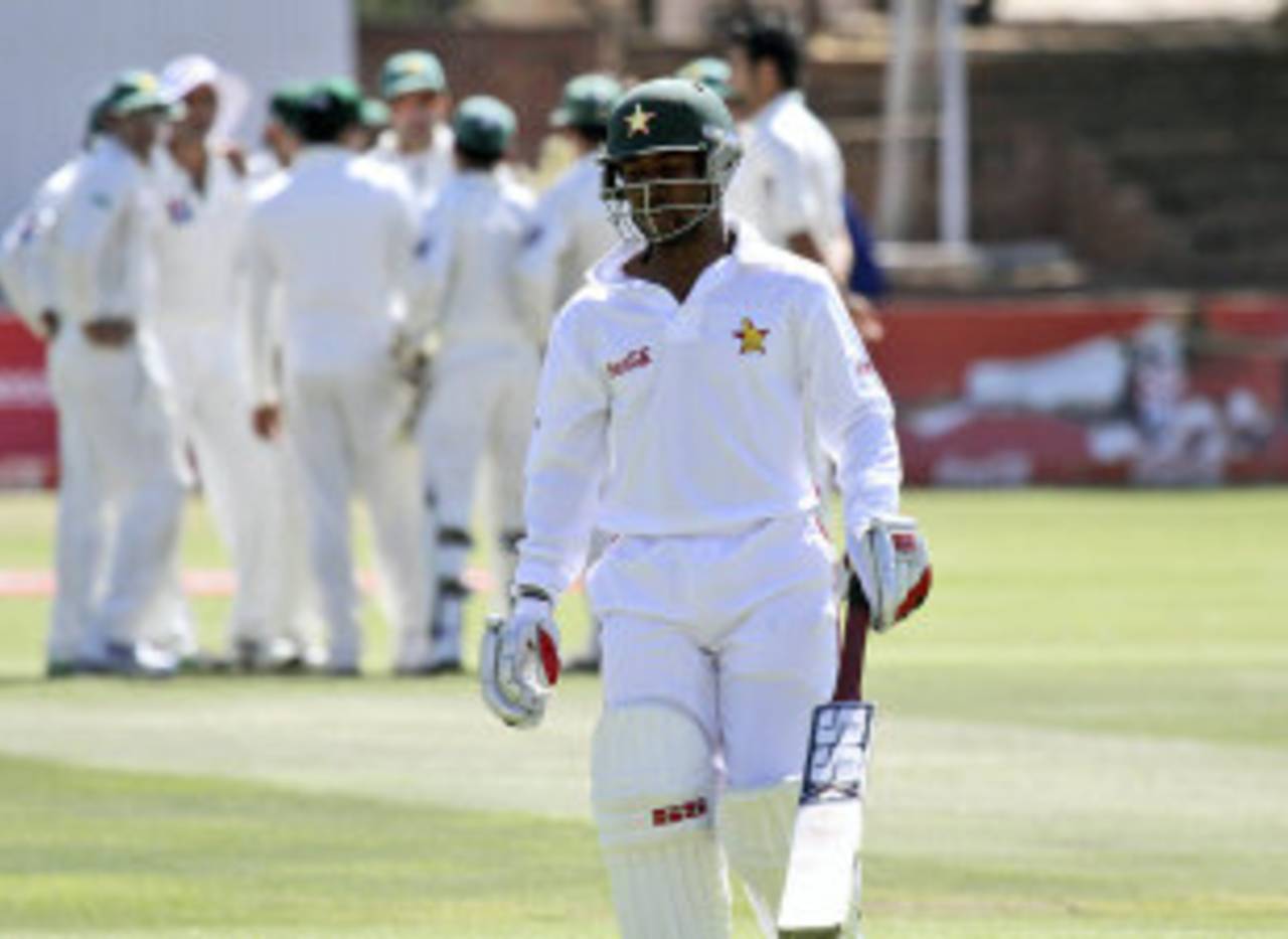 Zimbabwe's slender chances disappeared as Tatenda Taibu fell in the first over of the final day&nbsp;&nbsp;&bull;&nbsp;&nbsp;Associated Press