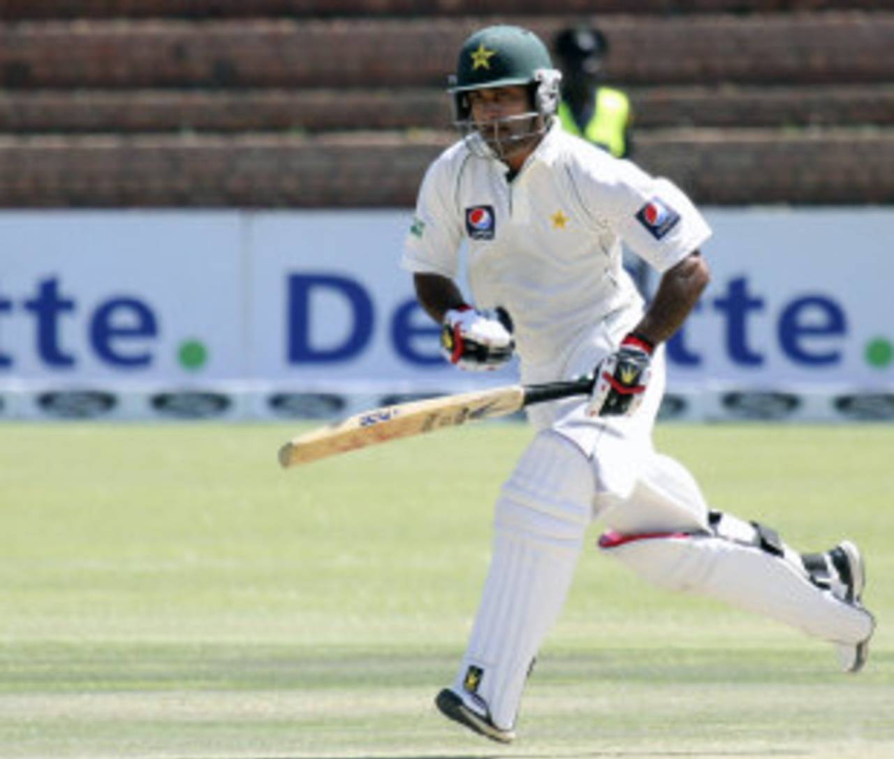 Mohammad Hafeez added a quick 38 to go with his first-innings ton, Zimbabwe v Pakistan, only Test, 5th day, Bulawayo, September 5, 2011