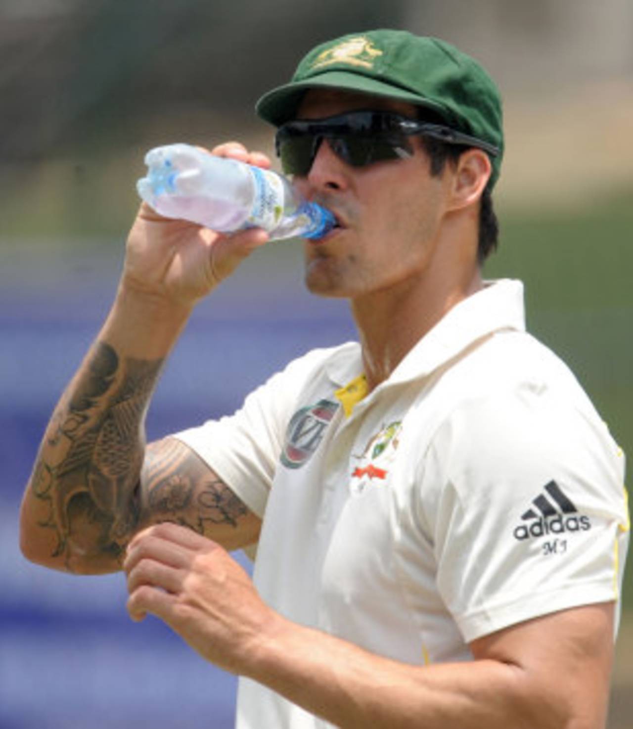 Mitchell Johnson takes a breather, Sri Lanka v Australia, 2nd Test, Pallekele, 1st day, September 8, 2011