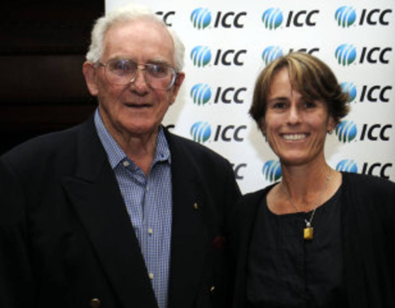 ICC Hall of Fame inductees Alan Davidson and Belinda Clark strike a pose, ICC Awards, London, September 12, 2011