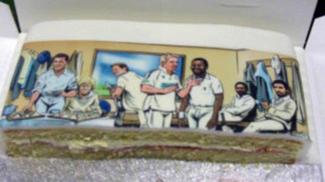 The Hampshire dressing room cake: Who'd cut this?&nbsp;&nbsp;&bull;&nbsp;&nbsp;ESPNcricinfo Ltd