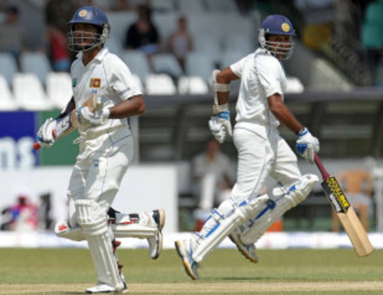 Mahela Jayawardene and Kumar Sangakkara put on 101 for the third wicket, Sri Lanka v Australia, 3rd Test, SSC, Colombo, 3rd day, September 18, 2011